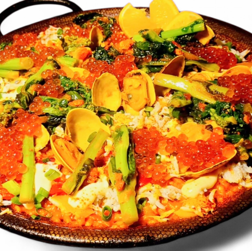 釜揚げしらす、いくら、菜の花のせパエリア