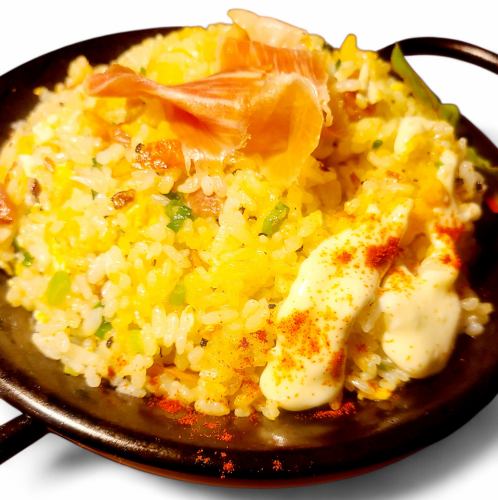 まかない生まれの生ハムチャーハン