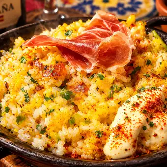 まかない生まれの生ハムチャーハン