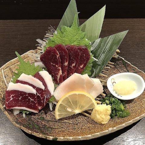 熊本必食の名物「馬刺し」