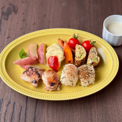 ◆◇ Hatake's Children's Plate with Vegetable Juice ◇◆ Enjoy with your children♪