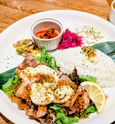 Weekday-only weekly menu