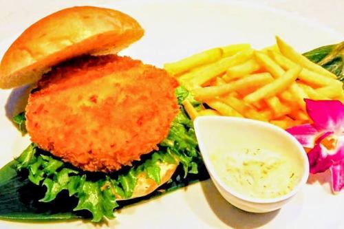 ◆ Tartar Fish Burger