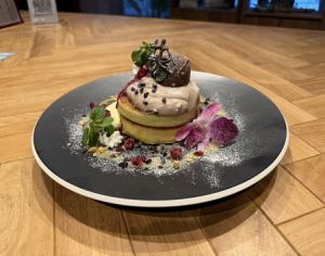 2종의 초콜릿 소스・팬케이크