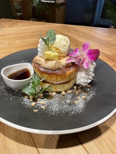 구운 카라멜 마시멜로 팬케이크