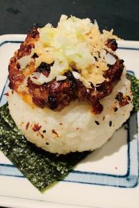 Garlic meat miso grilled rice ball
