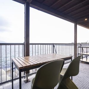 海を眺めながら、特別な時間を過ごせる場所です。ご家族やデート、仲間内での手ぶらBBQに是非ご利用ください。