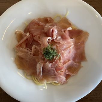 Raw ham peperoncino