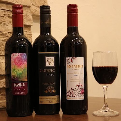 이탈리아 요리에 필수적인 와인도 종류 풍부하게 준비!