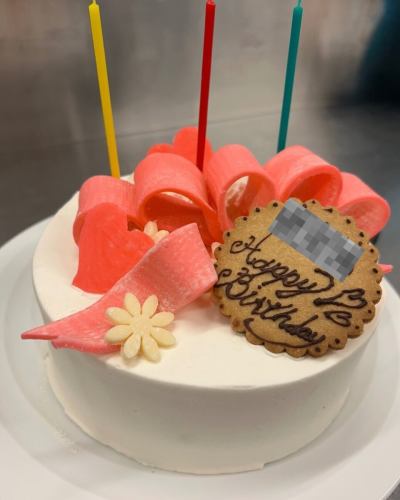 非常感謝您週末光臨本店♪♪
我們的套餐非常划算!
您可以選擇披薩、義大利麵或燴飯。
包含迷你沙拉、飲料和甜點🍨
前幾天,我們立刻就接到了一個整個蛋糕的訂單✨
這家蛋糕店也考慮到了我的水果過敏問題🍎
顧客也反應很好✨
需提前2-3天預訂。
請參考第二張和第三張照片,查看蛋糕和切蛋糕的擺放情況。
我們也接受聖誕套裝的預訂😊
📋 https://www.hotpepper.jp/strJ001194828/
.
880-0913
宮崎縣宮崎市常久4-14-1 Memory Three 1樓
TEL0985-41-4361
#istile#istyle#義大利文#正宗義大利菜
#披薩 #義大利麵 #義大利燴飯 #宮崎美食 #宮崎義大利麵
#宮崎燴飯 #宮崎意大利菜 #十週年慶 #優惠券信息 #外賣 #活動 #活動信息 #午餐 #晚餐 #週年慶活動 #套餐 #折扣券 #整張蛋糕 #慶祝 #聖誕套餐