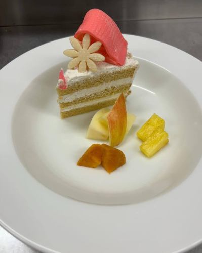 Thank you so much for coming to our store on the weekend ♪♪
Our set menu is a great deal!
You can choose from pizza, pasta or risotto.
Mini salad, drink and dessert included 🍨
The other day, we received an order for a whole cake right away ✨
The cake shop also catered to my fruit allergies 🍎
It was well received by customers too ✨
Reservations are required 2-3 days in advance.
Please see the second and third photos for the cake and cutting arrangement.
We are also accepting reservations for Christmas sets 😊
📋 https://www.hotpepper.jp/strJ001194828/
.
〒880-0913
Miyazaki Prefecture, Miyazaki City, Tsunehisa 4-14-1 Memory Three 1st floor
TEL0985-41-4361
#istile#istyle#Italian#Authentic Italian
#pizza #pasta #risotto #Miyazaki gourmet #Miyazaki pasta
#MiyazakiRisotto #MiyazakiItalian #10thAnniversary #CouponInformation #Takeout #Event #EventInformation #Lunch #Dinner #AnniversaryEvent #SetMenu #DiscountCoupon #WholeCake #Celebration #ChristmasSet