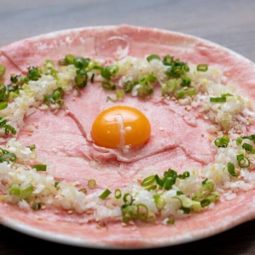焼肉いのうえ立川店の『和牛霜降りユッケ』☆
