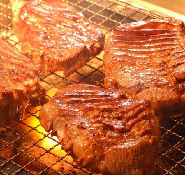 仙台名物厚切り味噌牛タン焼き