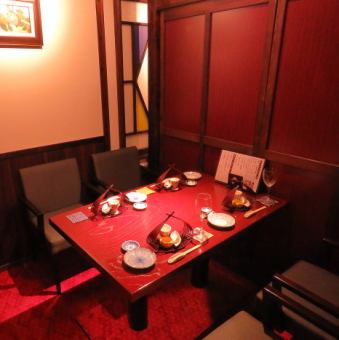 Private room [1 table, 2 tables] (private room for 4 people each) x 2 rooms, maximum 8 people
