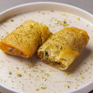 チンジャオロース春巻き