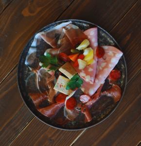 Charcuterie platter S