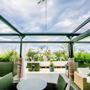 Terrace seats where you can feel the breeze