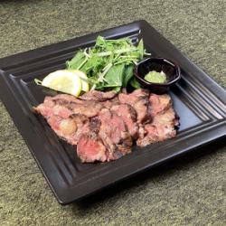 牛肩ロース炭火焼