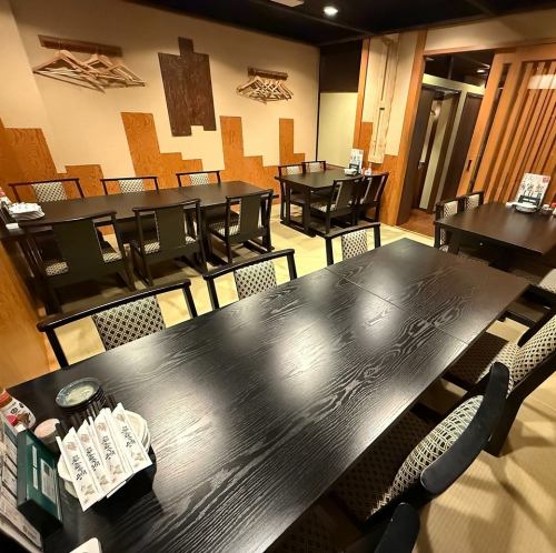 完全個室のお座敷テーブル席。最大20名様収容可能。サークル、会社関係団体様ご利用可能