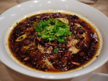 [All-you-can-drink included] Sichuan course: 6,000 yen per person (6,600 yen including tax)