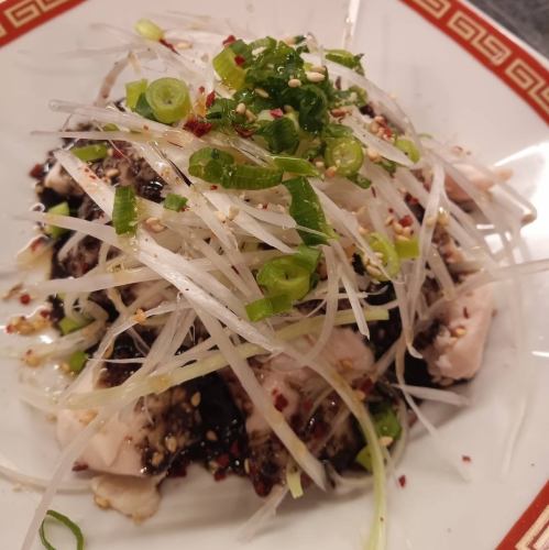 鶏むね肉の黒胡麻坦々タレ