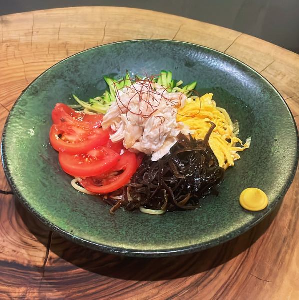 蒸し鶏の冷やし中華