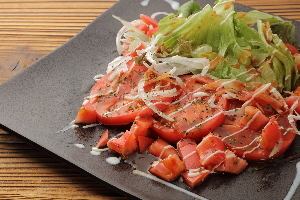 Salad for tomato lovers / Seafood carpaccio salad