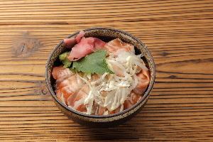 Aburi salmon bowl