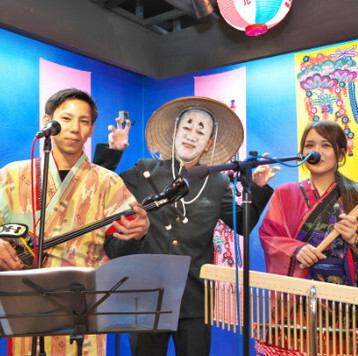 毎日開催の島唄ライブを堪能しながら、宴会をお楽しみください☆