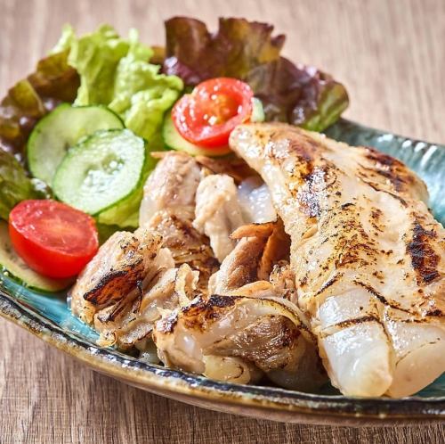 【クセになる旨さ】炙り軟骨ソーキ◆とろける食感がたまらない