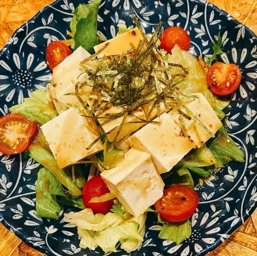ひろし屋さんの島豆腐サラダ　トリュフドレッシング