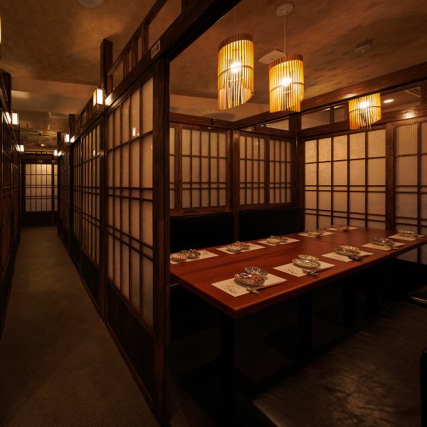 全席完全個室！2名様～100名様迄個室でご案内可能！お客様にぴったりのお席でご案内します♪落ち着いた雰囲気の当店の個室空間は接待、デート、合コン、女子会、各種ご宴会、シーンを選ばずご利用いただけます♪