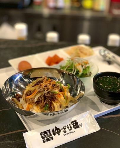 韓国食堂の牛丼