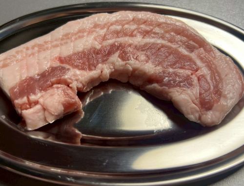 加入美味五花肉（100g）