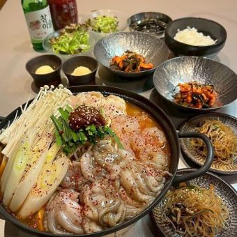 ＜お料理のみ＞【釜山式海鮮鍋コース（旨辛ベース）】海の幸とホルモンたっぷりナッコプセ