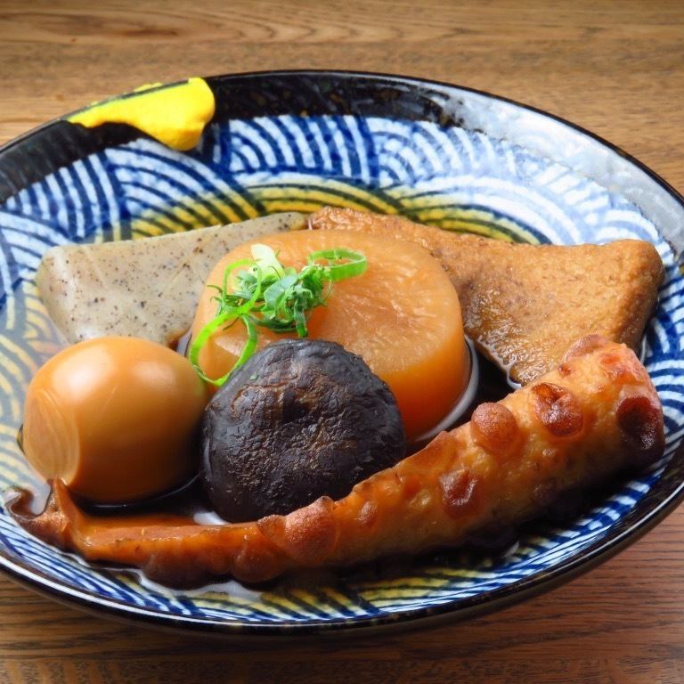 こだわりのおでんと季節の日本酒♪鉄板を使ったツマミが人気です！