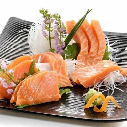 サーモン刺身