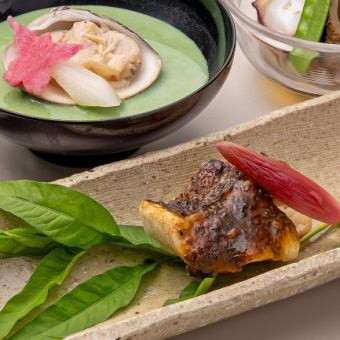 【雅怀石】使用奢华食材的豪华怀石料理套餐（9月、10月有砂锅蒸星鳗和松茸、松茸饭等）