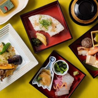 【鯉城三段重】季節の味覚をふんだんに詰め合わせた人気のお重ランチ