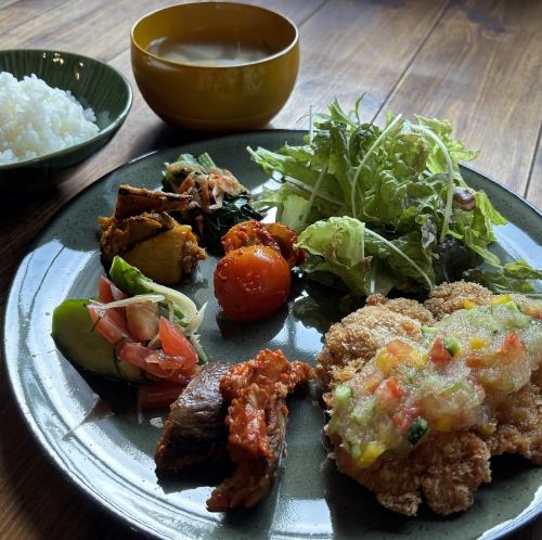 순수 닭 허벅지 고기 커틀릿 여름 강판