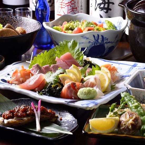 We offer a daily selection of fresh fish from the market that goes well with Japanese sake!