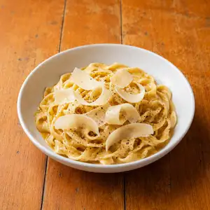パルミジャーノチーズパスタ