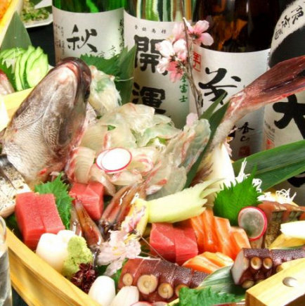 [Luxurious Banquet] "Luxurious Lantern Course" including grilled red snapper and luxurious boat-shaped platter with sea urchin, 10 dishes total, 6,500 yen (2 hours all-you-can-drink included)