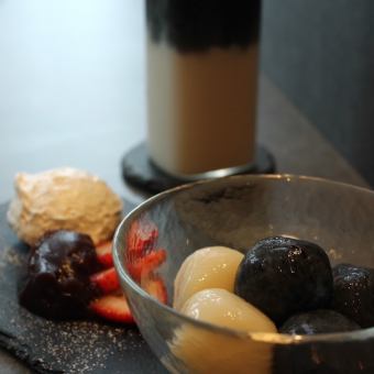 【カフェタイム】むっちり白玉と人気ドリンクを組み合わせた"シロムカフェ堪能セット"