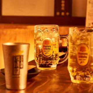 【禁煙OKモダンテーブル席】6名から8名様までゆったりお過ごし頂ける奥テーブル席