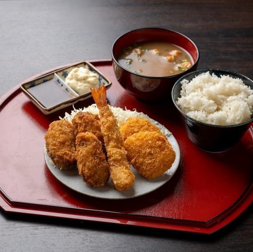 海老と牡蠣のミックスフライ定食