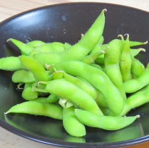 塩ゆで枝豆