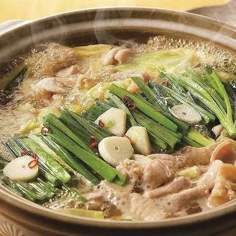 A hot pot of domestic beef offal with plenty of flavorful broth!