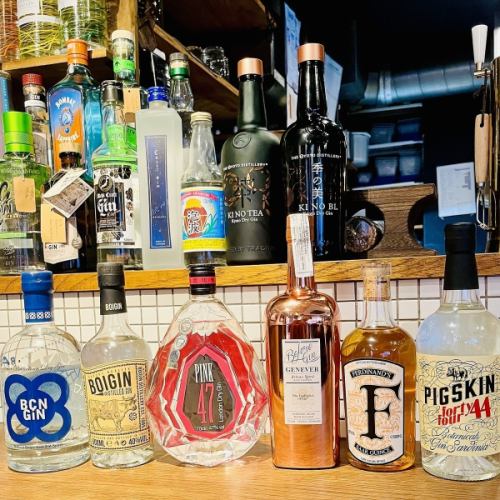 Craft Gin - We carry a wide variety of craft gins that are popular all over the world and are a hot topic in Japan.-
