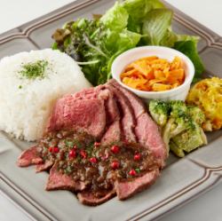 自製烤牛肉拼盤〜牛排醬〜